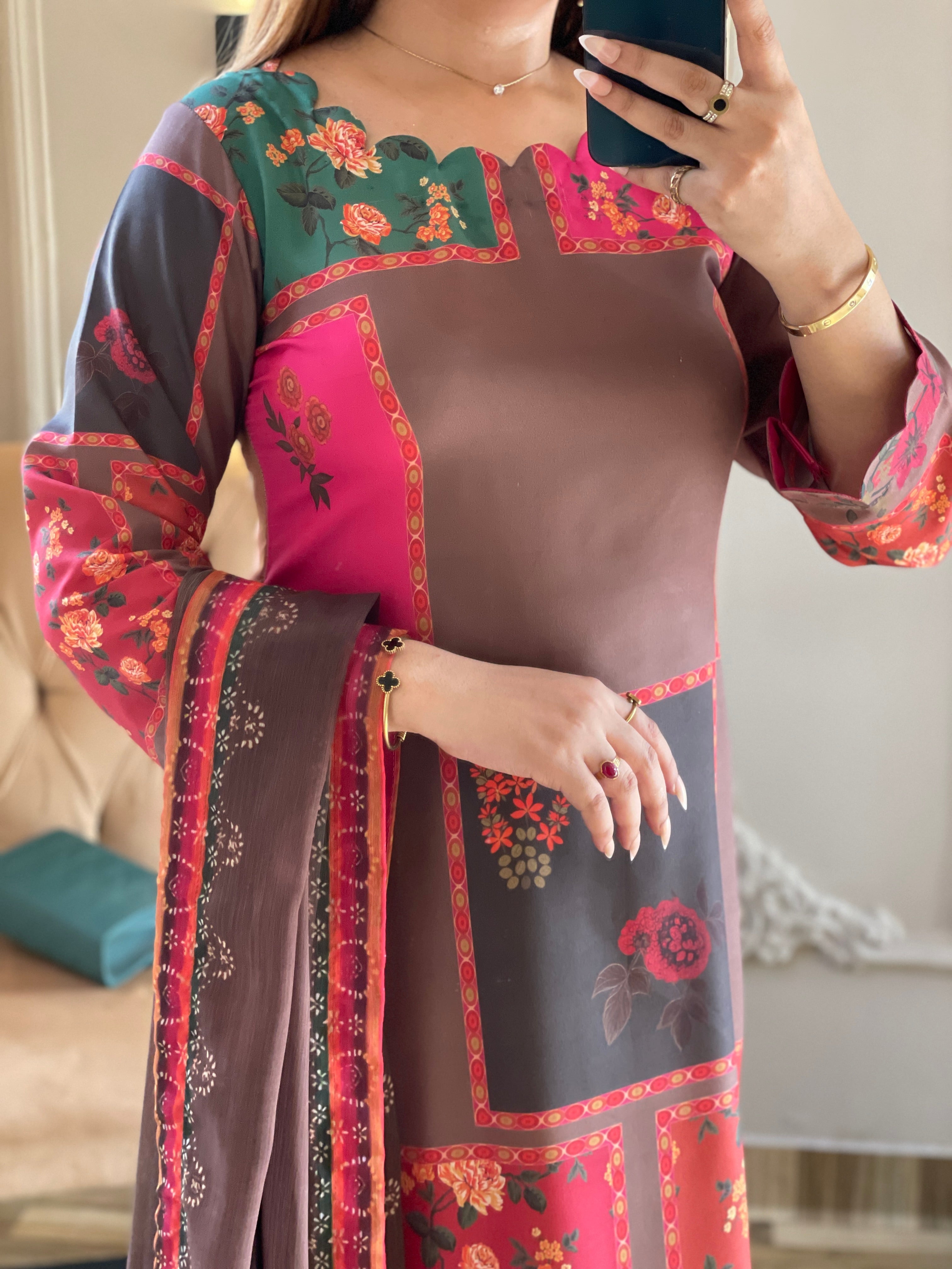 DIGITAL PRINTED SWISS LAWN 3pcs (Rose Patch Elegance)