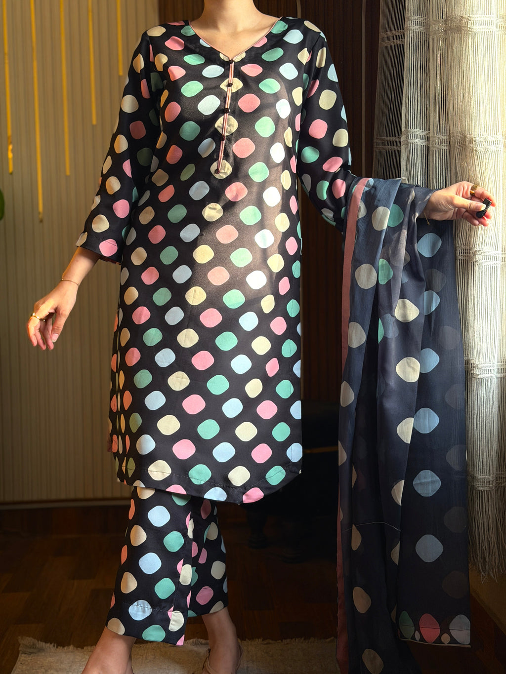 DIGITAL PRINTED SWISS LAWN 3pcs (MULTI POLKA)