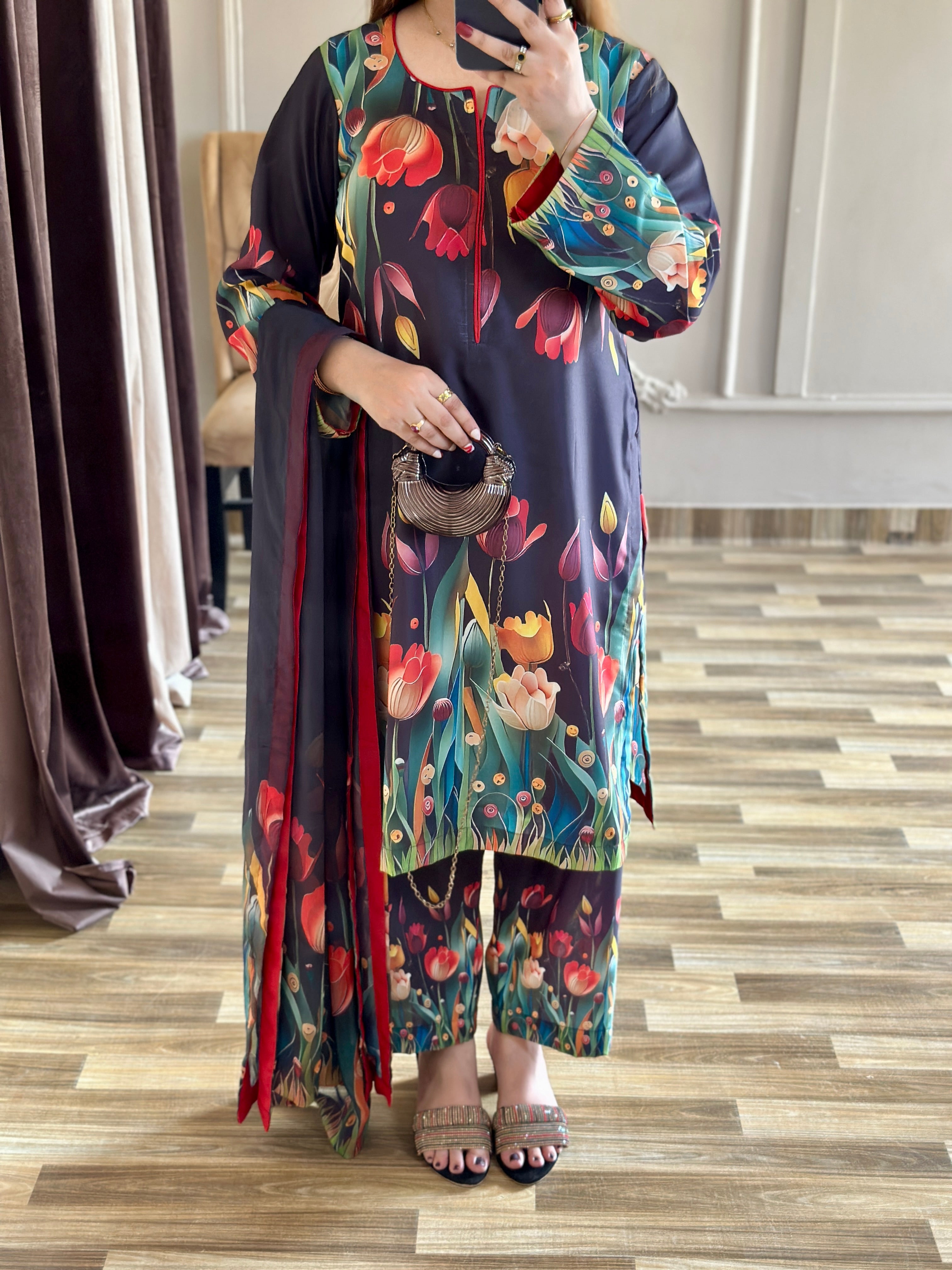 DIGITAL PRINTED SWISS LAWN 3pcs(3D TULIP BLACK)