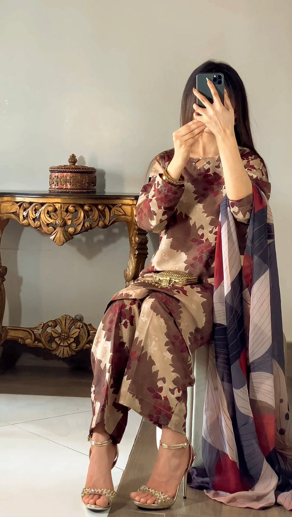 DIGITAL PRINTED SWISS LAWN 3pcs (BROWN FLORAL)