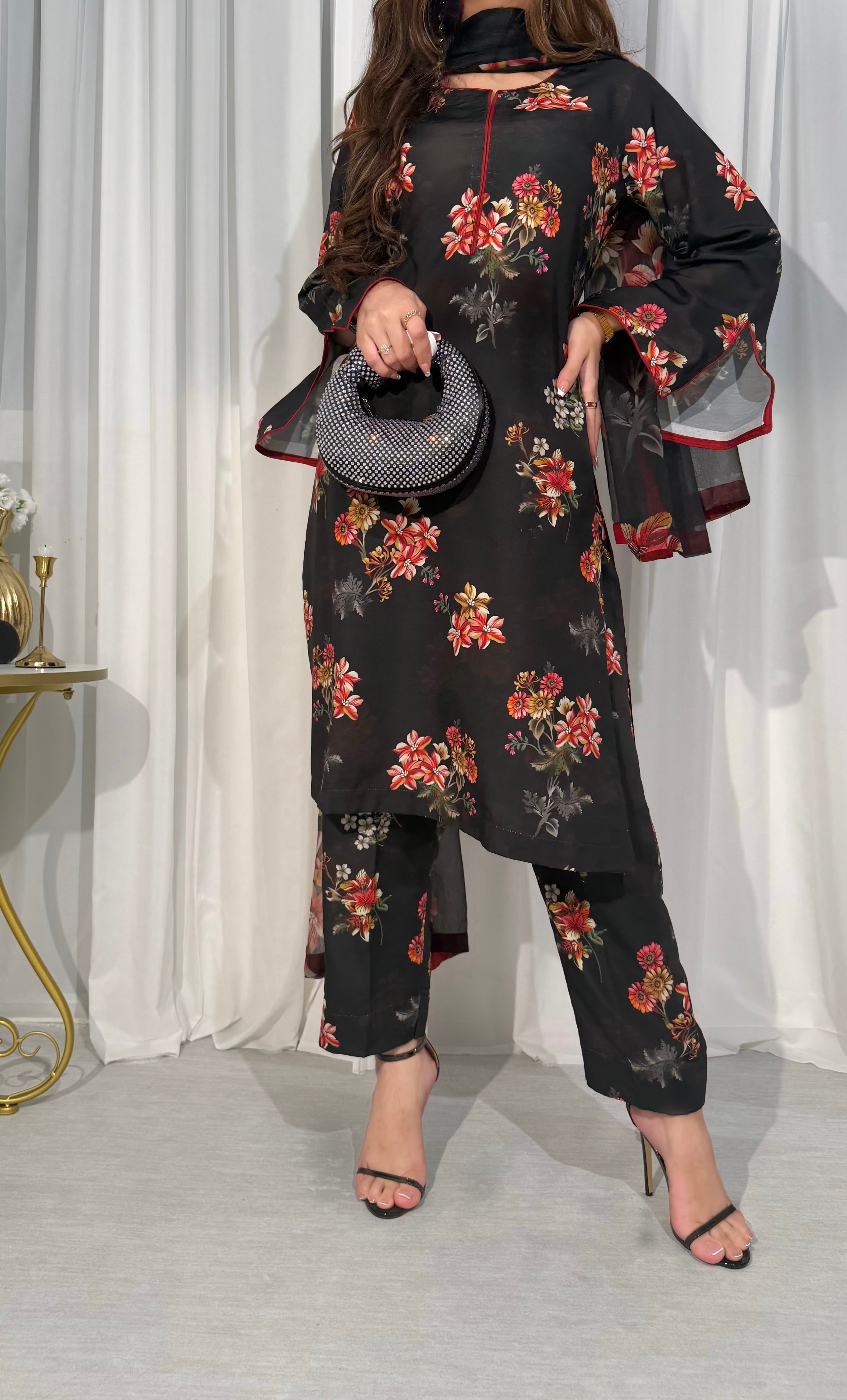 DIGITAL PRINTED SWISS LAWN 3pcs (Black Rose Charm)
