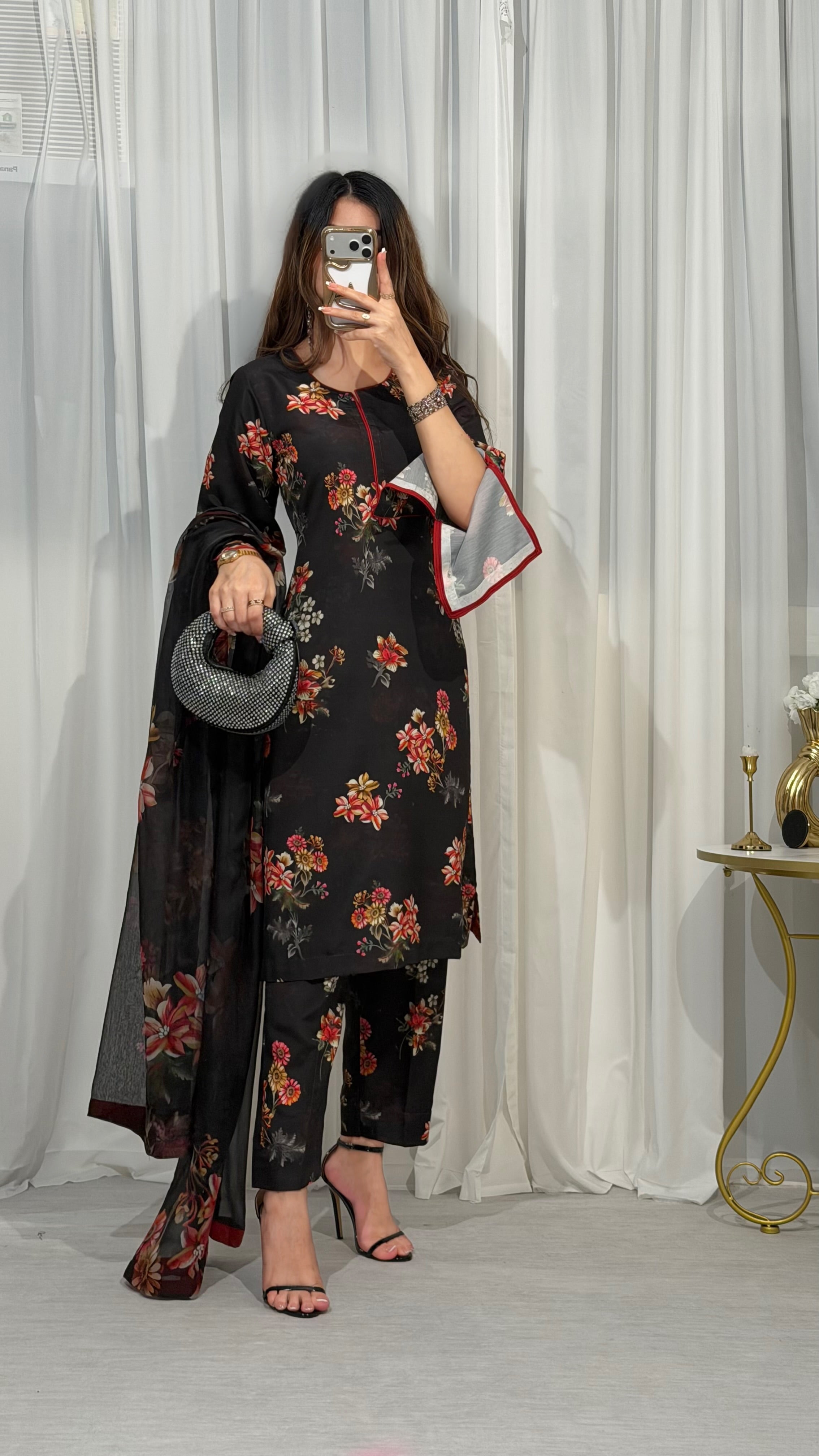 DIGITAL PRINTED SWISS LAWN 3pcs (Black Rose Charm)